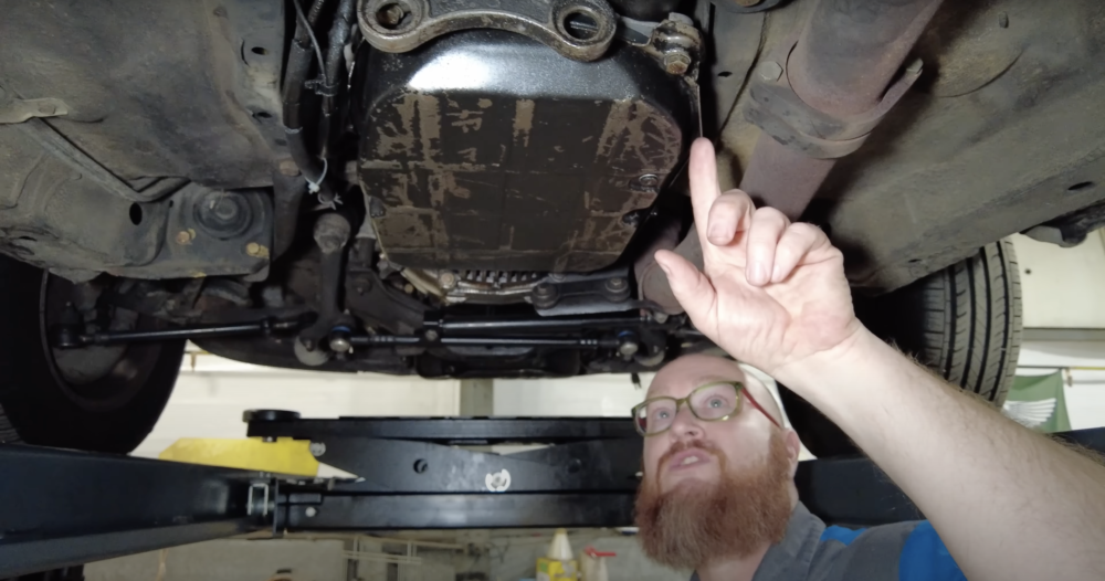 It's Loud, Slow & Noisy, But the W123 300D Turbodiesel Is a Legend